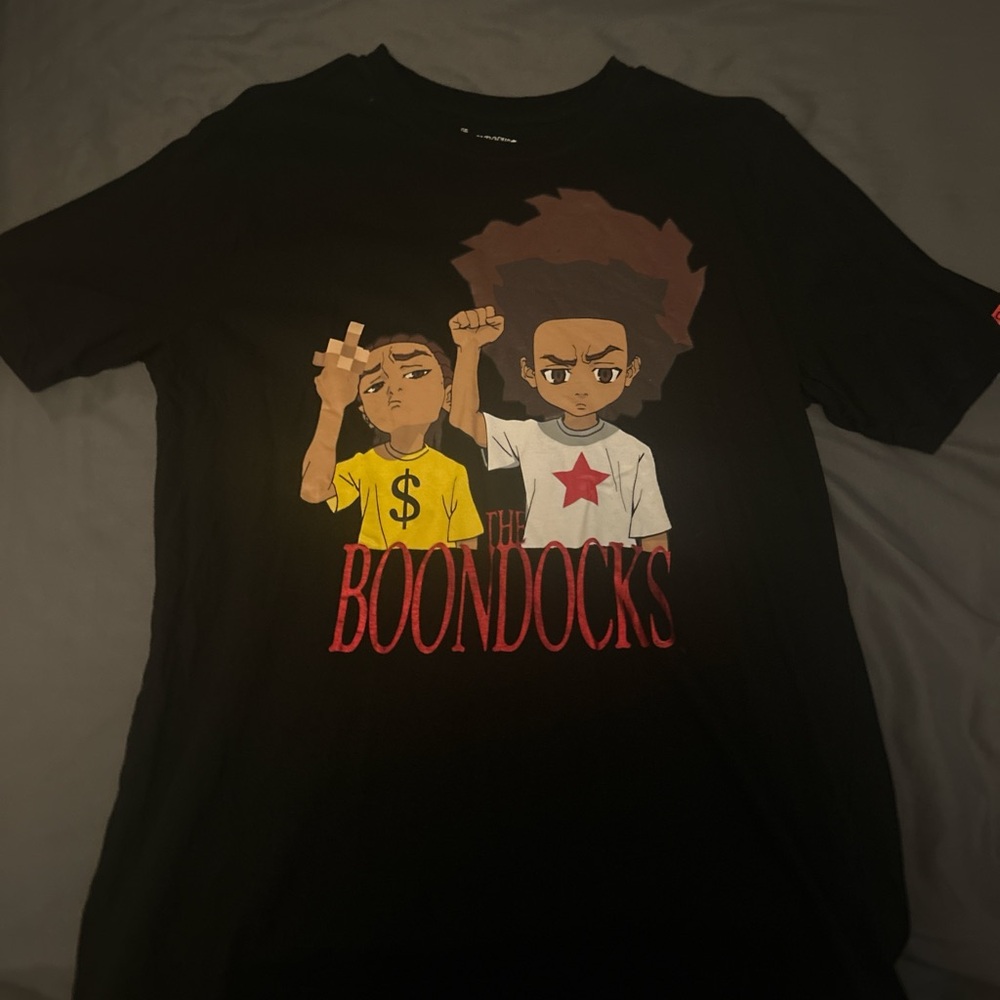 Boondocks black and red t shirt
